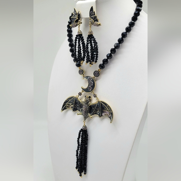 Heidi Daus Completely Batty Swarovski Crystal + Enamel Bat Statement Jewelry Set - Picture 10 of 13